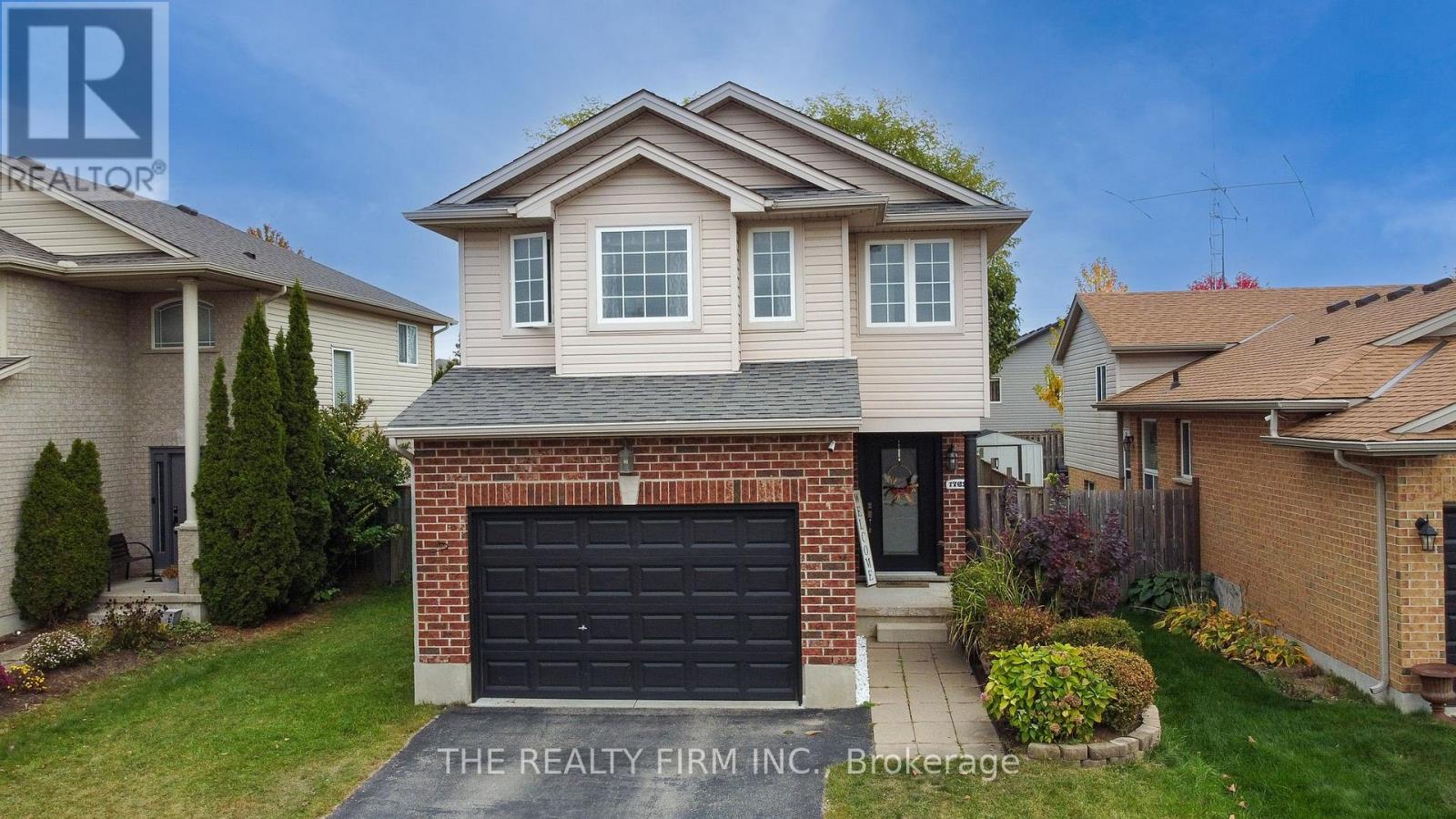 1769 BAYSWATER CRESCENT, London North (North E)