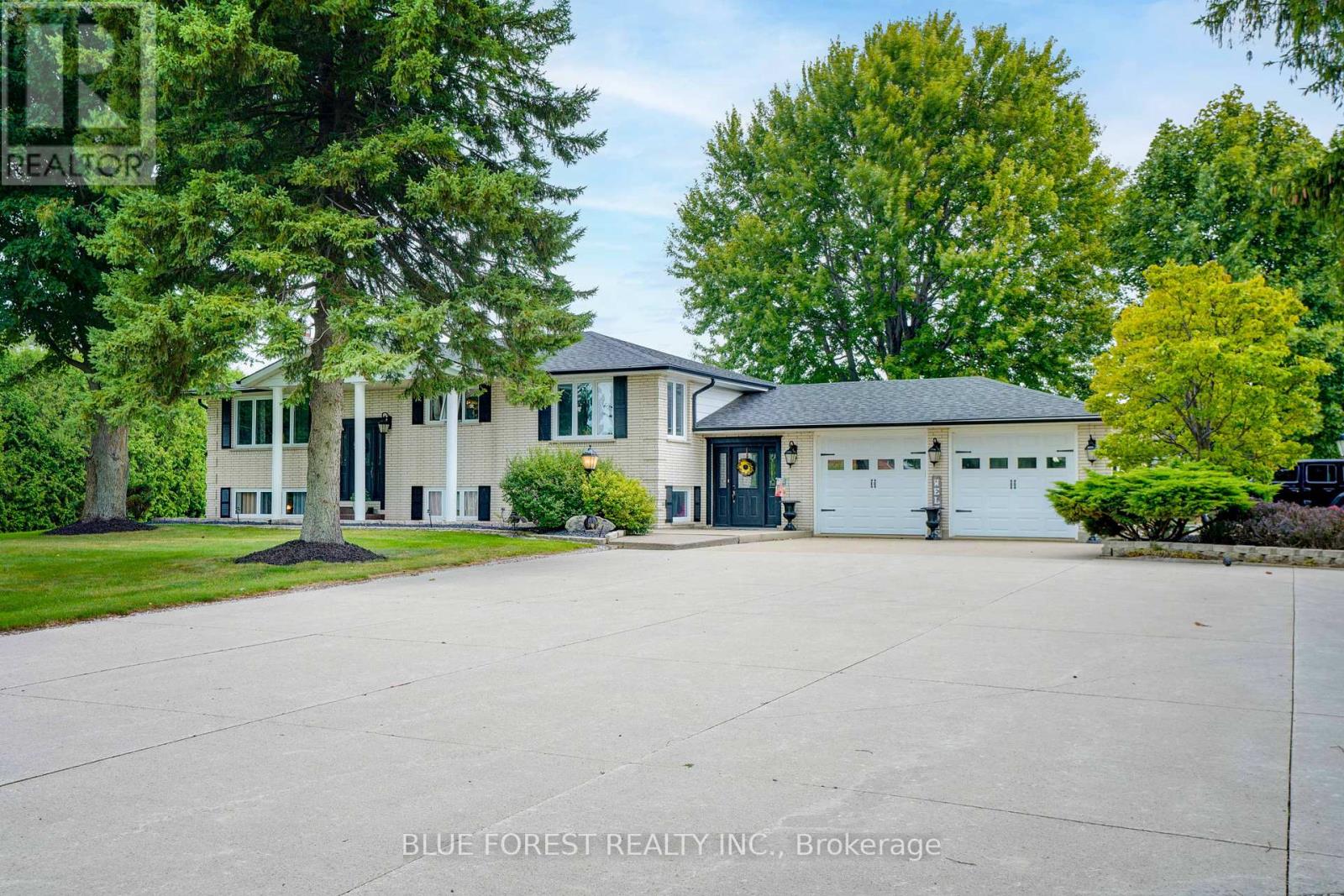 10996 FURNIVAL ROAD, West Elgin (Rodney)