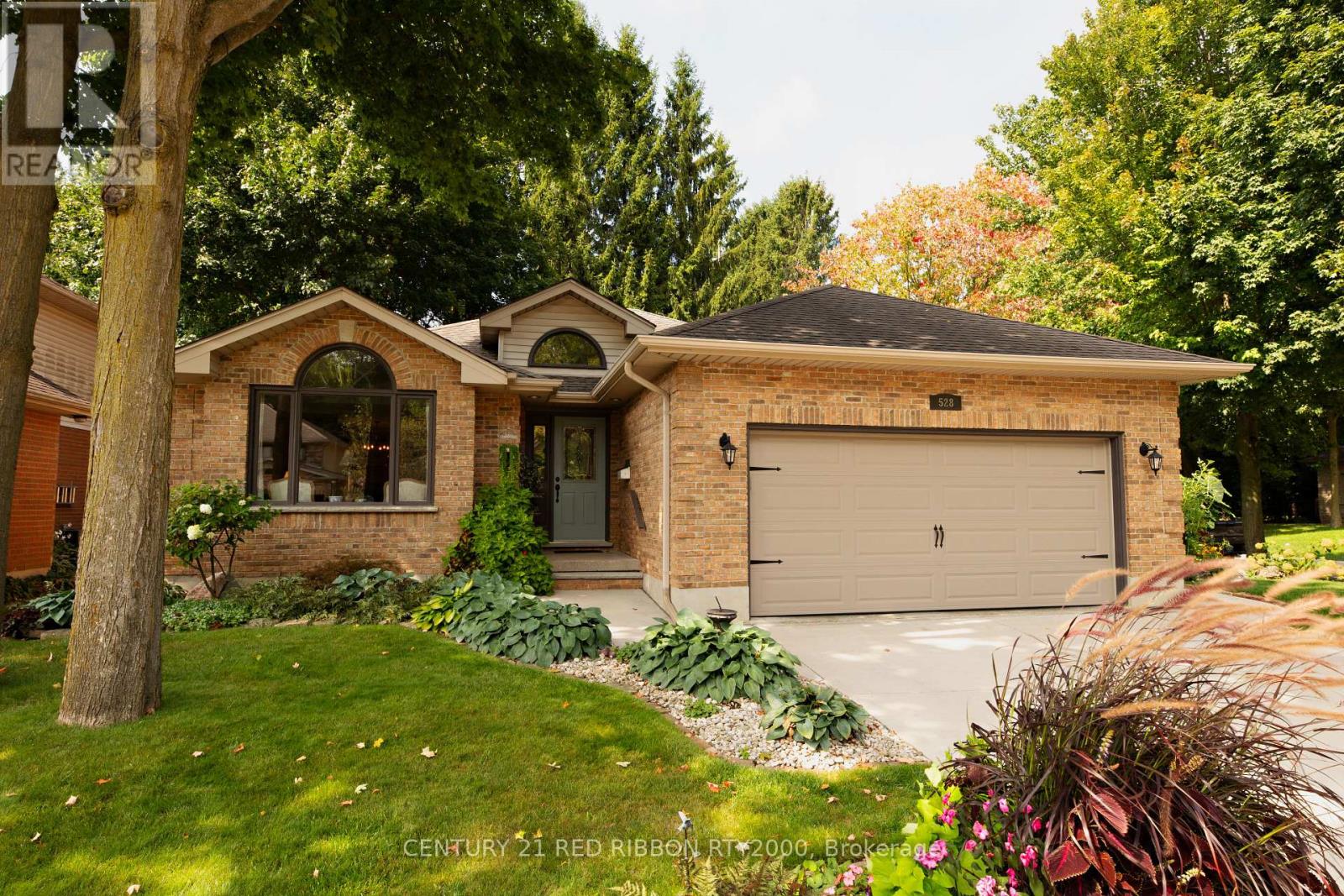 528 RIVERVIEW DRIVE, Strathroy-Caradoc (NE)