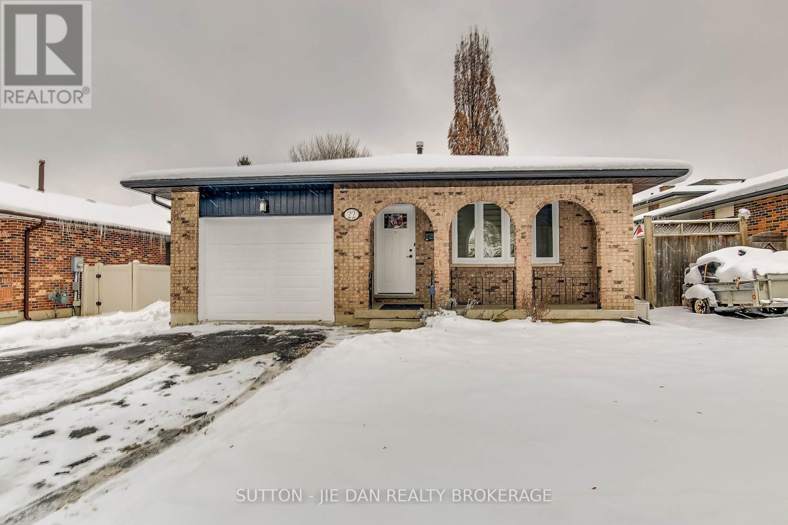 22 MURIEL CRESCENT, London