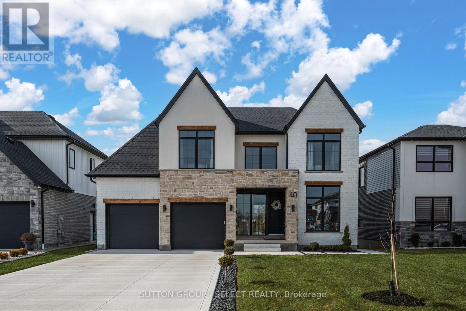 40 ROYAL CRESCENT, Southwold (Talbotville)