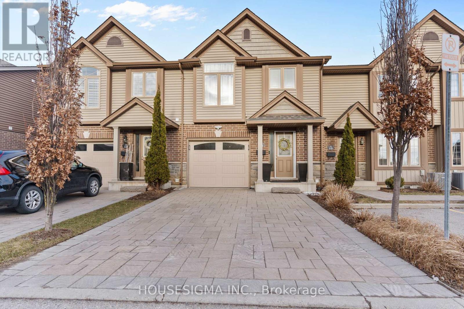 UNIT 12 - 2635 BATEMAN TRAIL, London