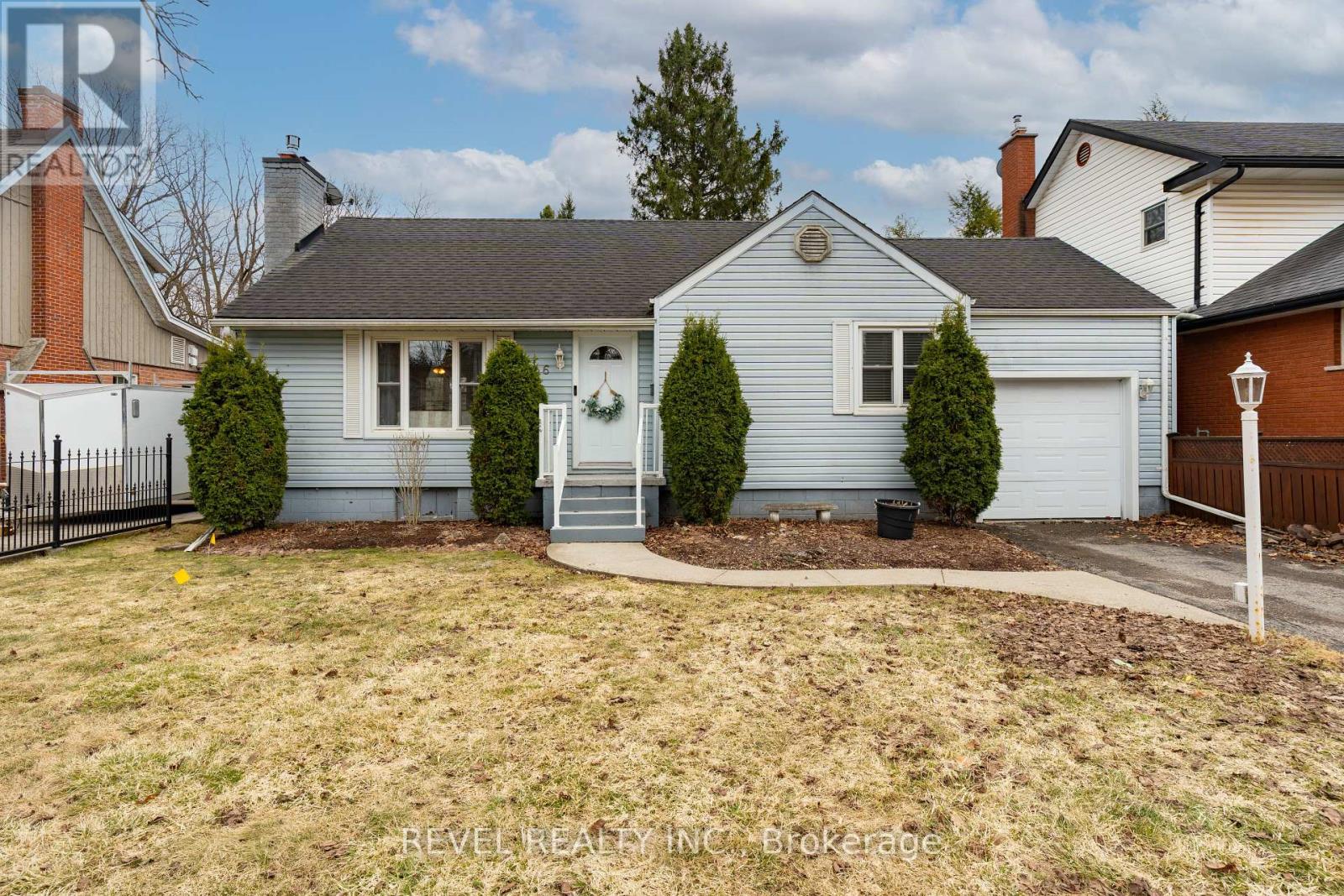 496 DEVONSHIRE AVENUE, Woodstock (Woodstock - North)