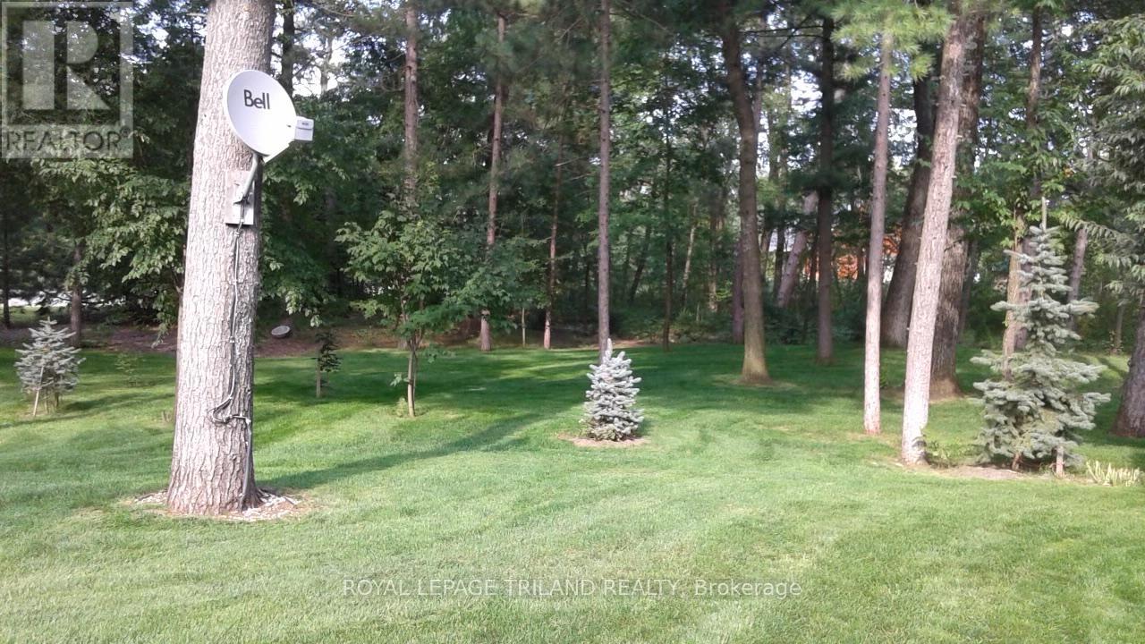 7785 ALFRED STREET, Lambton Shores (Port Franks)