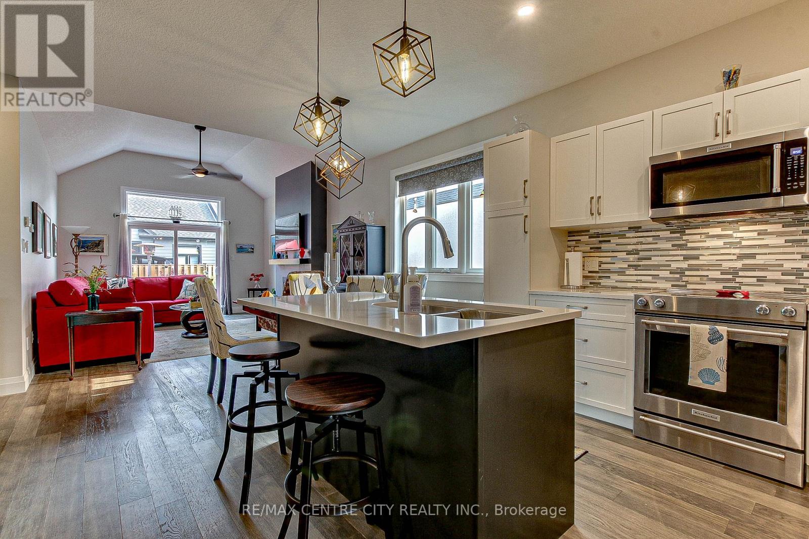 71 COMPASS TRAIL, Central Elgin