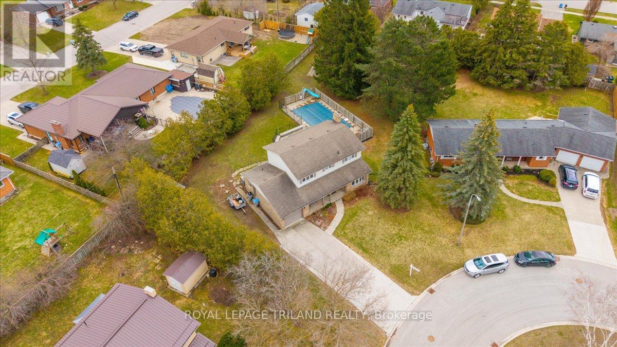 21 SHERWOOD CRESCENT, South Huron (Exeter)