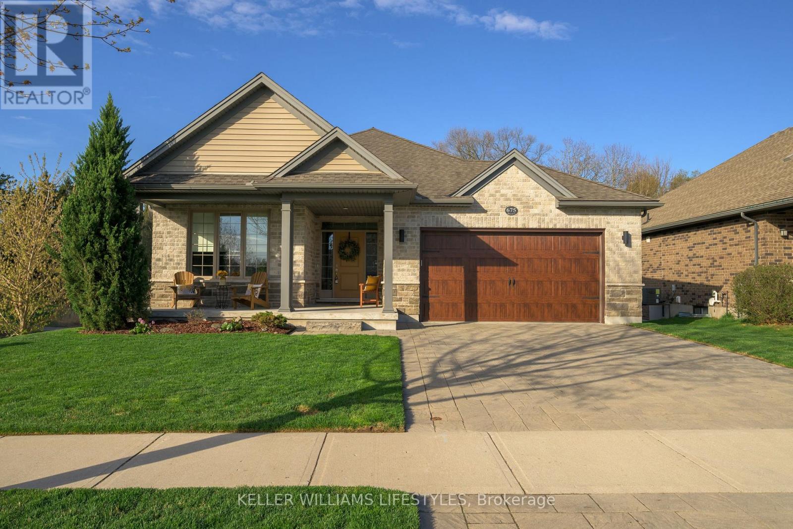 675 BENNETT CRESCENT, Strathroy-Caradoc (Mount Brydges)