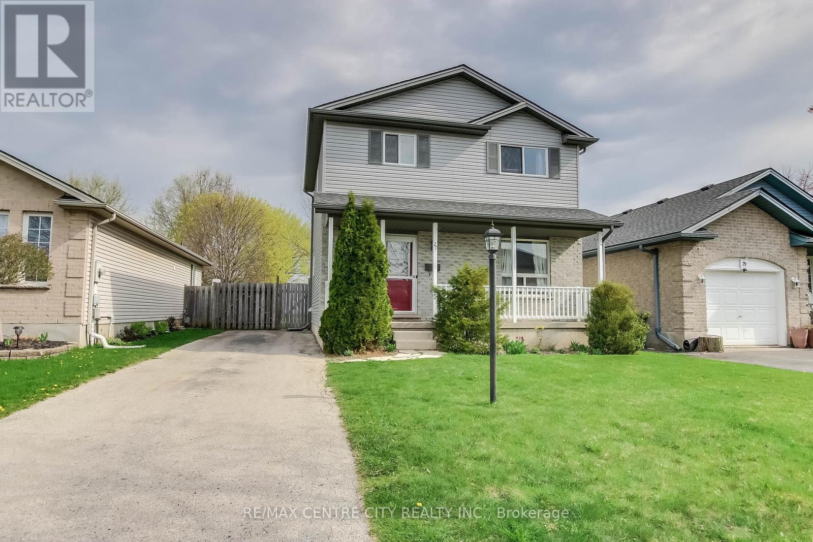 27 COOK CRESCENT, St. Thomas