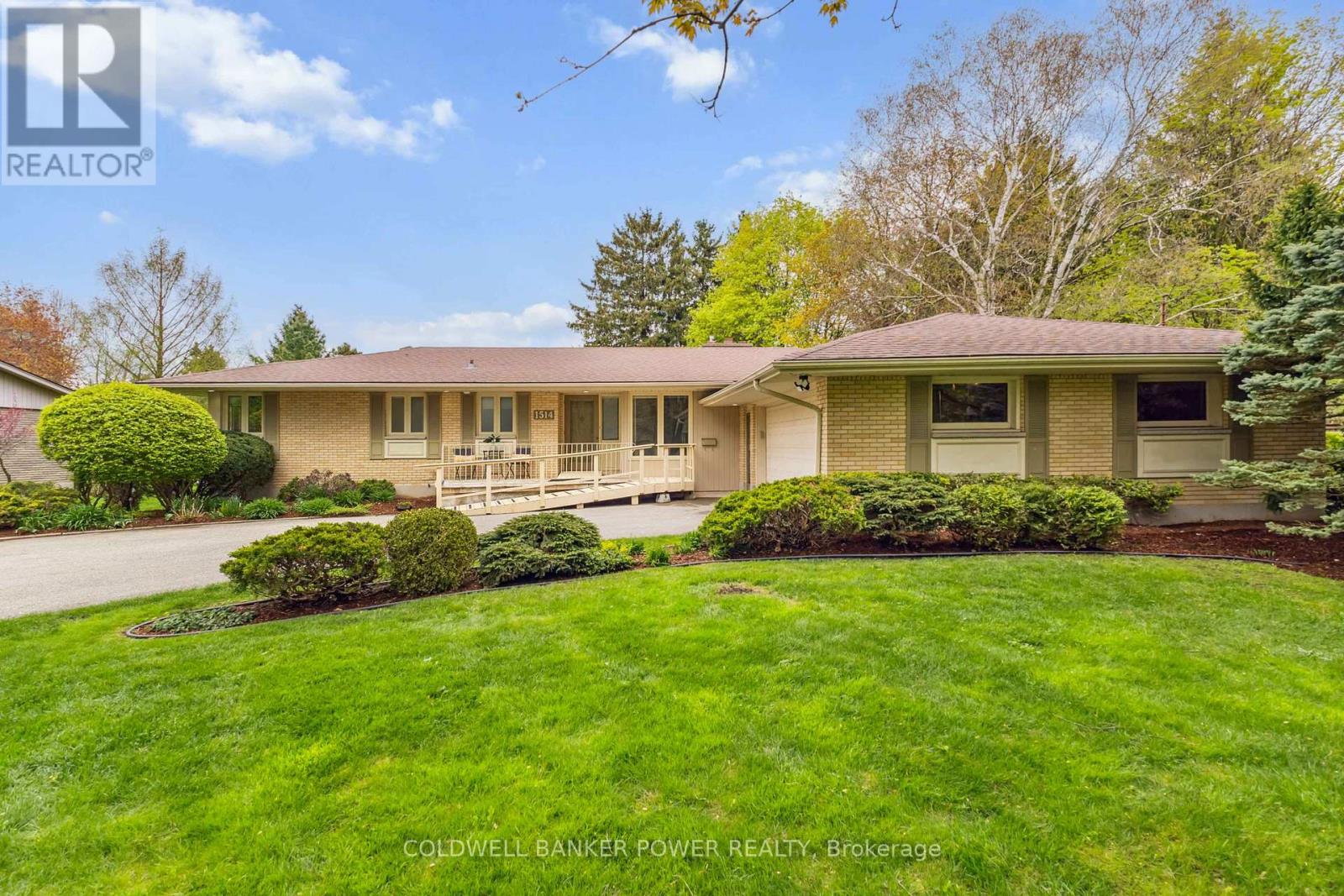 1514 STONEYBROOK CRESCENT, London North (North G)