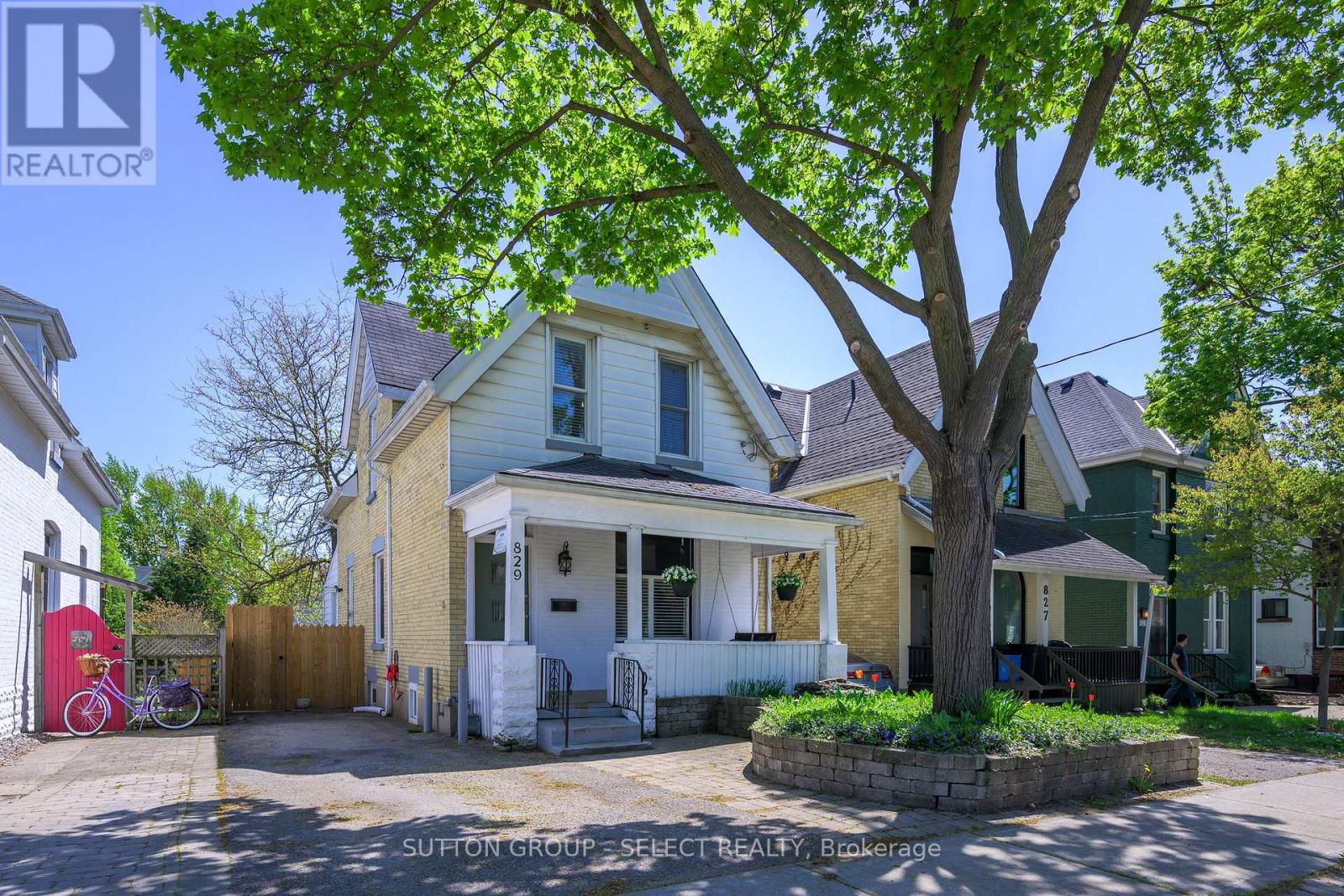 829 ELIAS STREET, London East (East G)