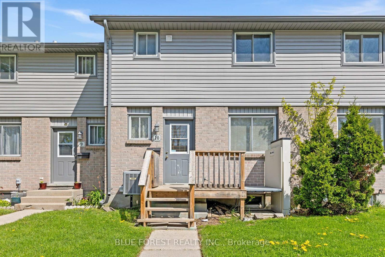10 - 490 THIRD ST STREET, London East (East H)