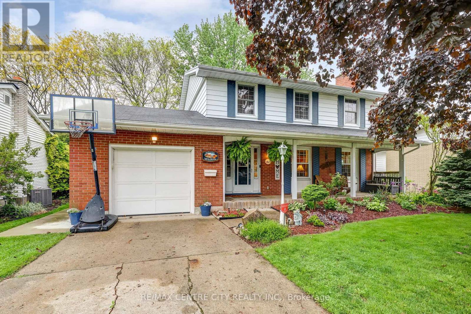 182 CHESTNUT STREET, St. Thomas