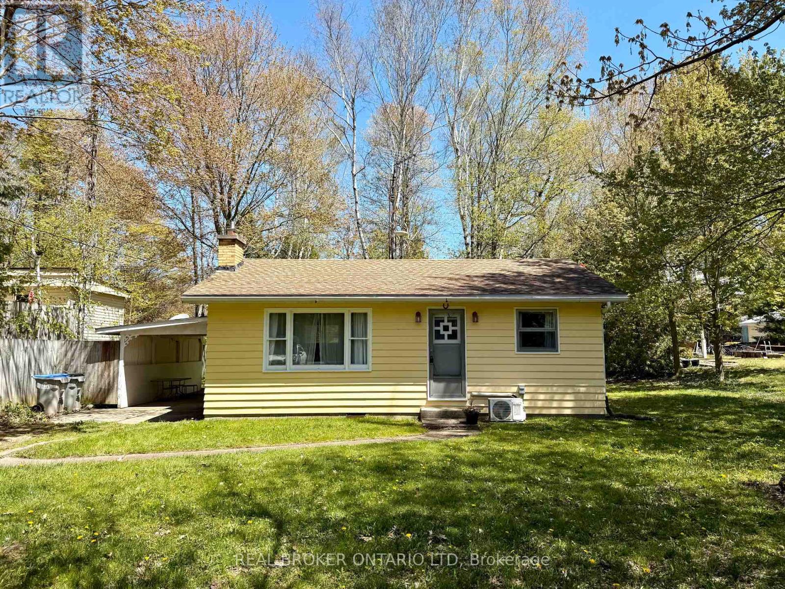 9684 MAYLARD AVENUE, Lambton Shores