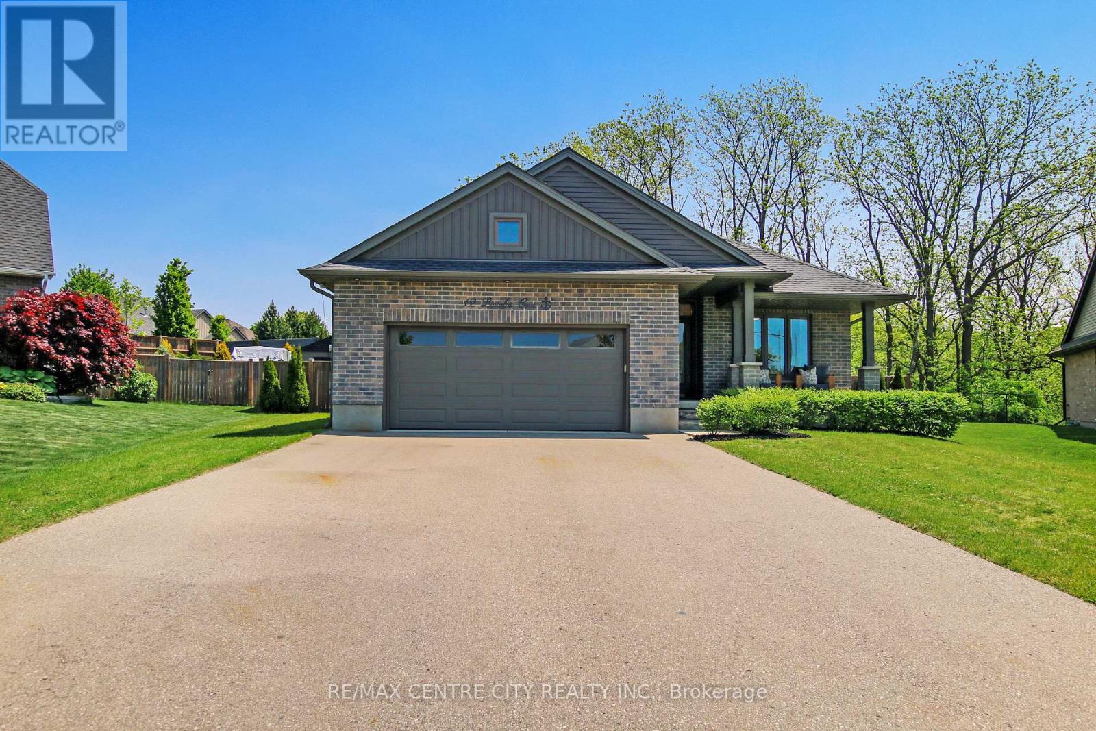 12 LINCOLN S COVE, Central Elgin