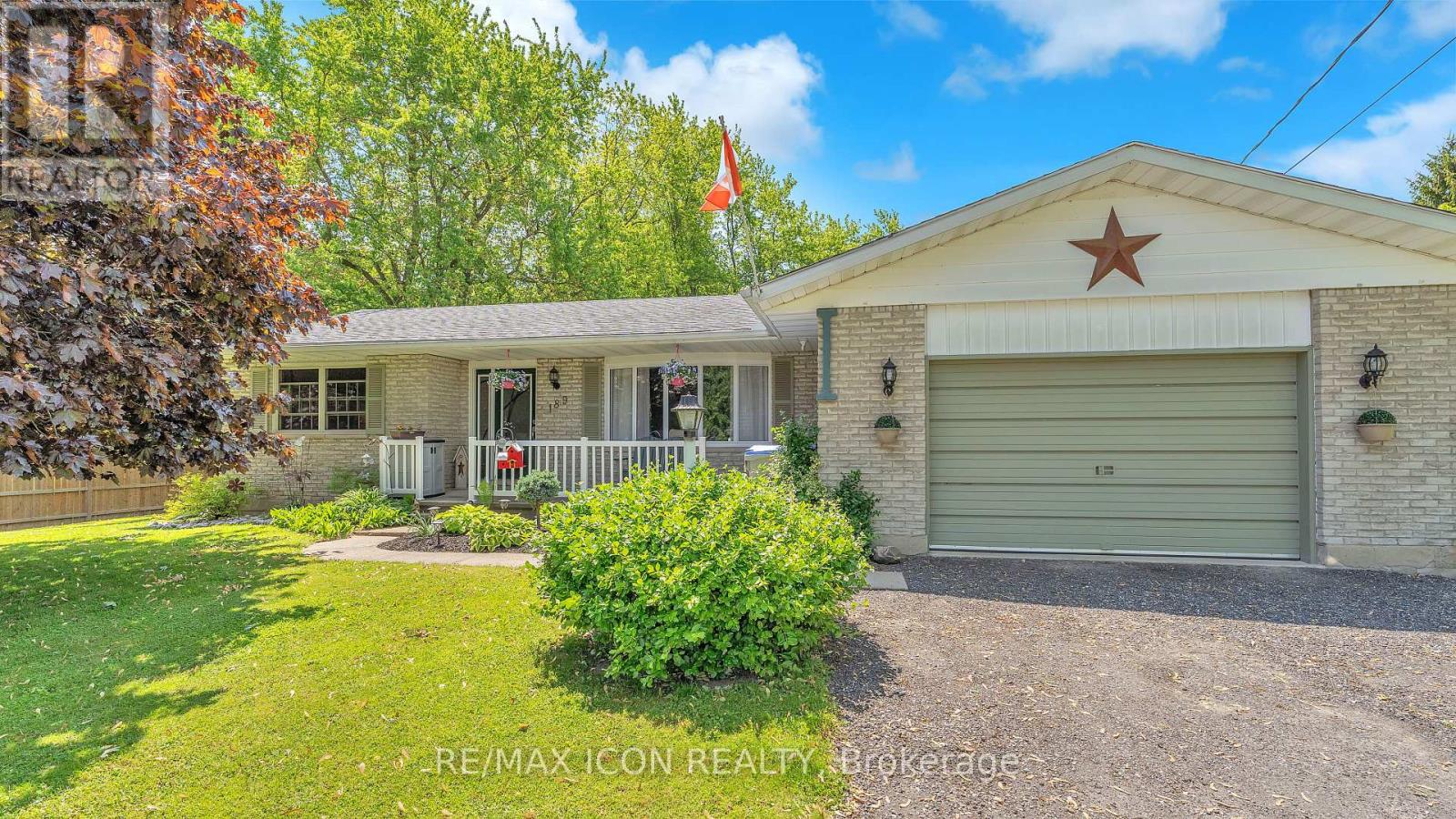 189 BETHANY STREET N, North Middlesex (Parkhill)