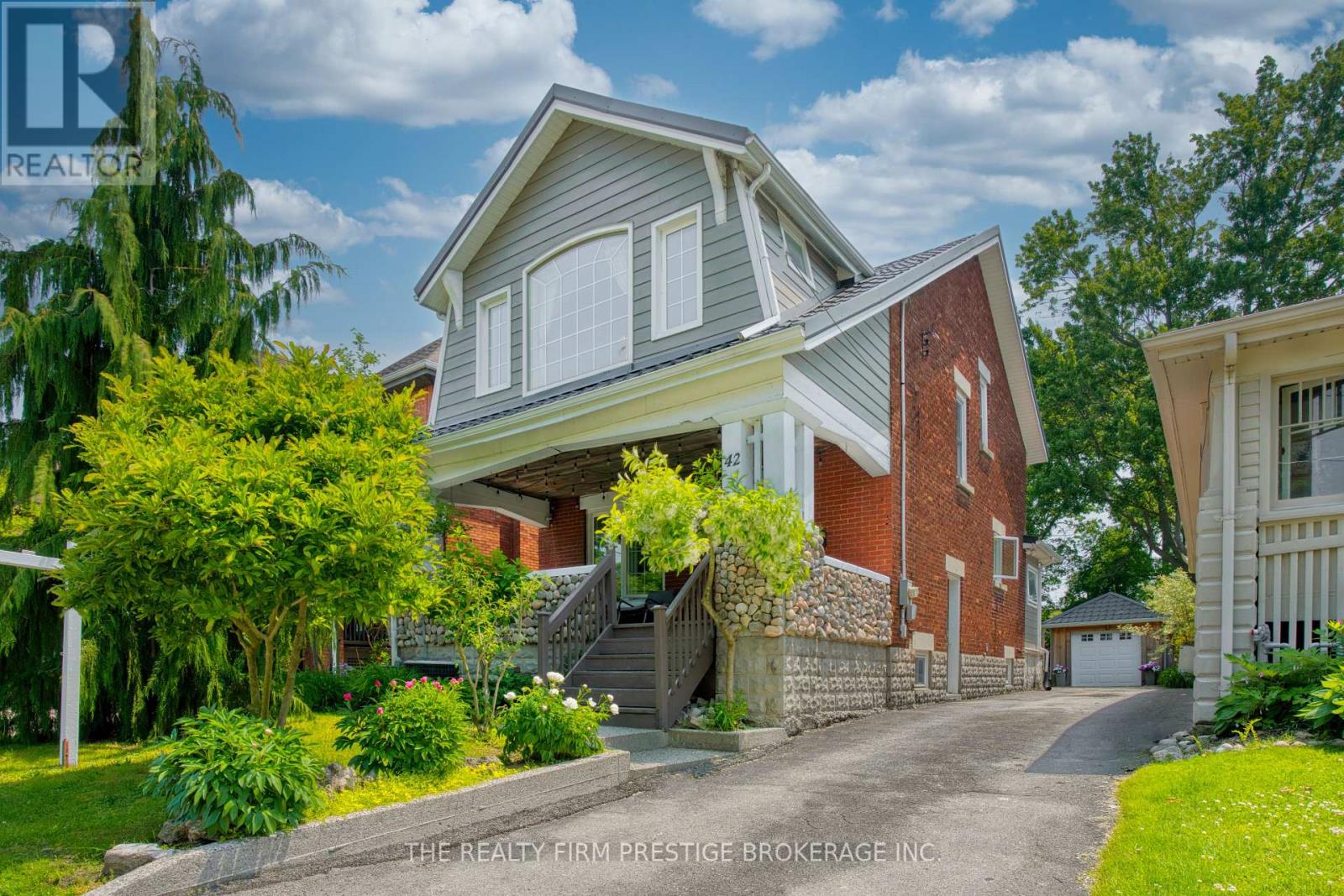 42 EVERGREEN AVENUE, London South (South E)