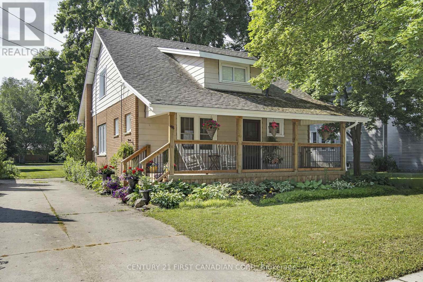 196 QUEEN STREET, West Elgin (Rodney)
