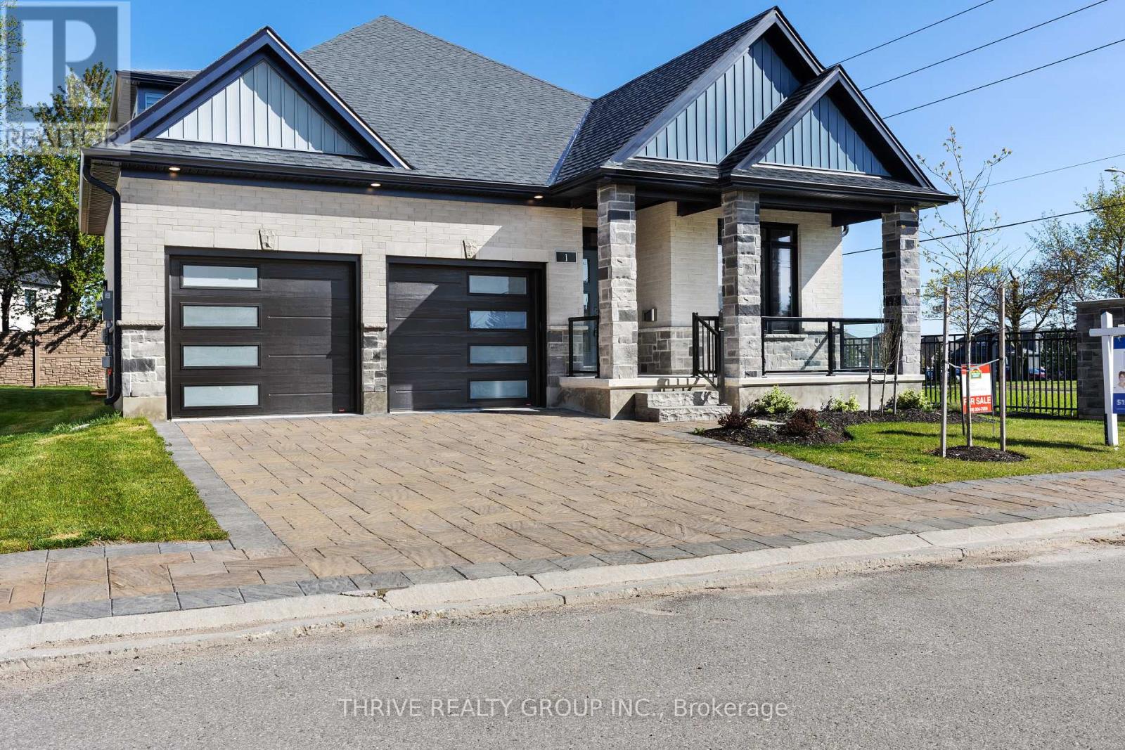 1 - 1061 EAGLETRACE DRIVE, London North (North S)