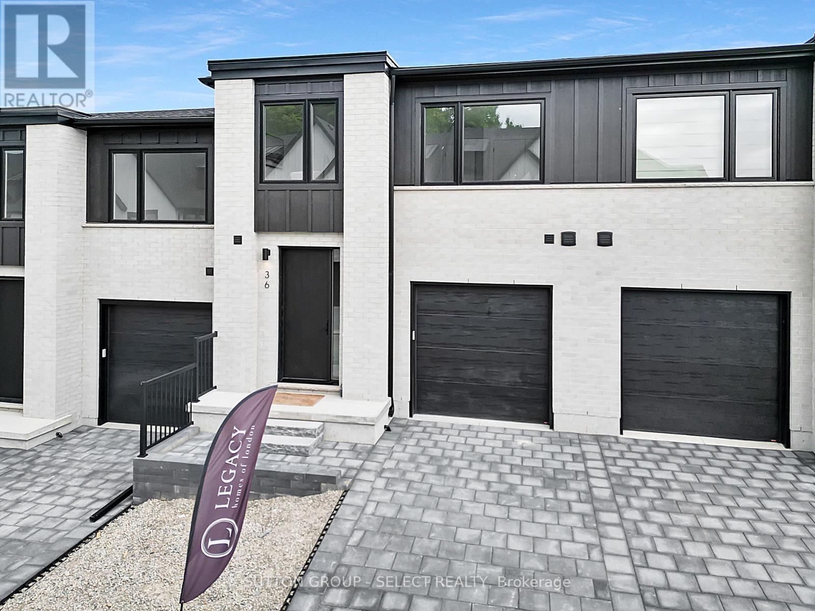 32 - 1175 RIVERBEND ROAD, London South (South B)