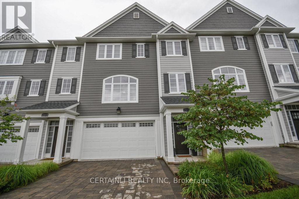 2317 CALLINGHAM DRIVE, London North (North R)