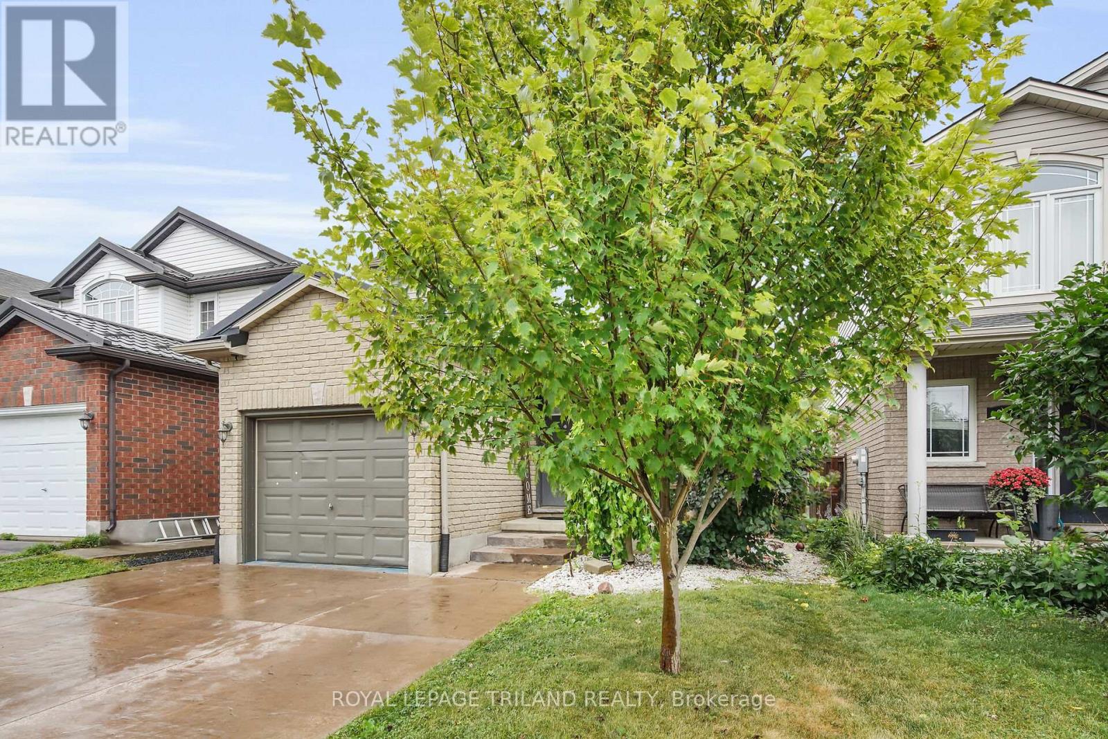 973 BRADSHAW CRESCENT, London North (North C)