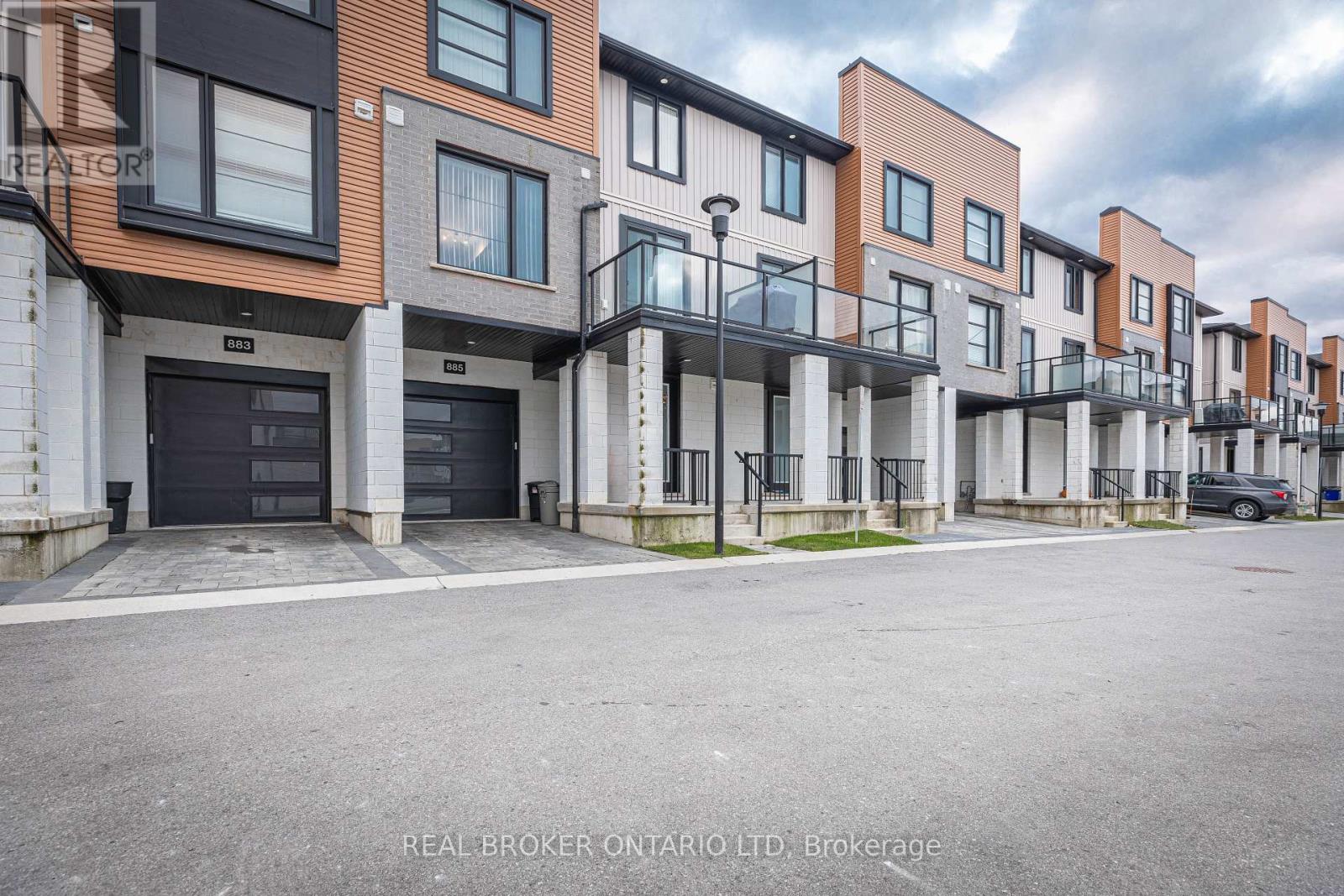 885 SARNIA ROAD, London North (North M)