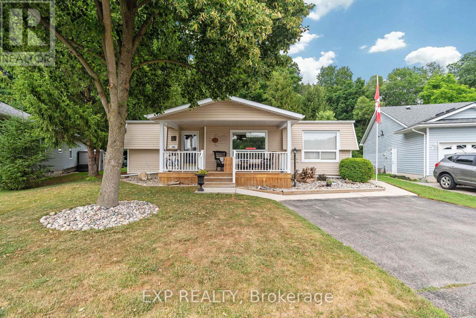 362 SHANNON BOULEVARD, South Huron (Stephen)