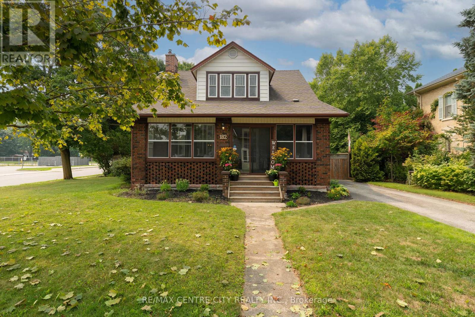 182 JOHN STREET S, Aylmer