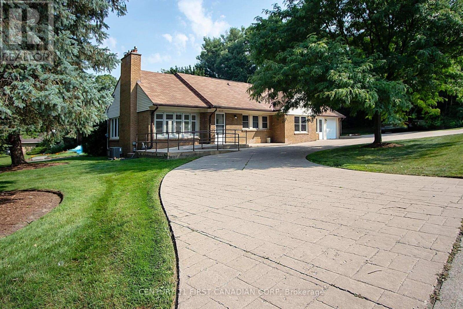 459 RIVERSIDE DRIVE, London North (North N)