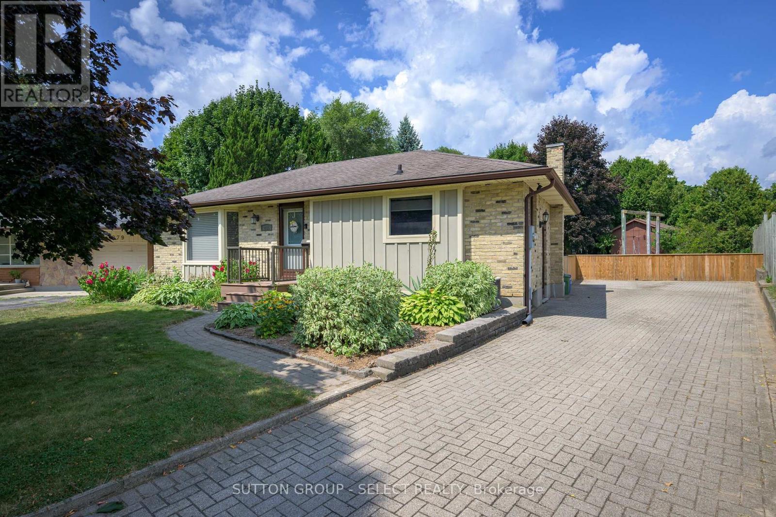 281 FAIRHAVEN CIRCLE, London East (East O)