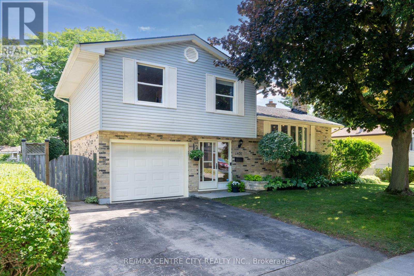 1431 STONEYBROOK CRESCENT, London North (North G)