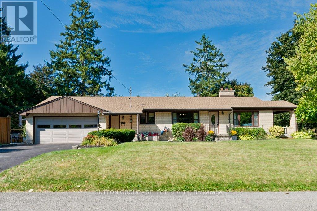 714 SPRINGBANK DRIVE, London South (South C)