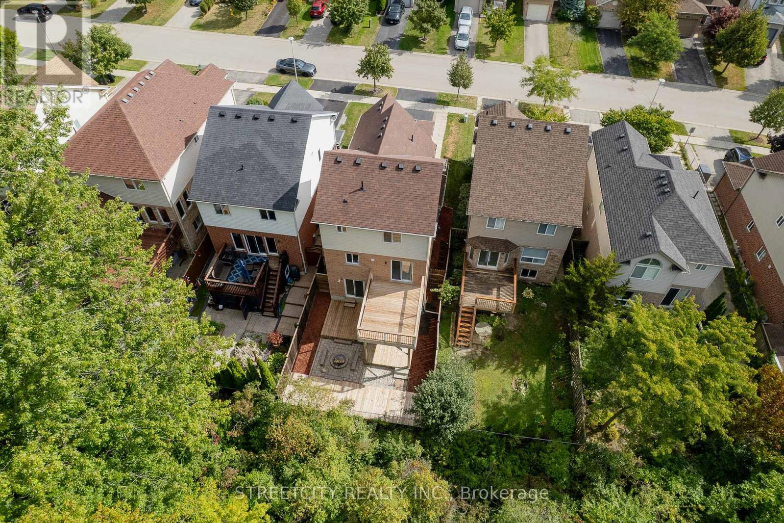 835 SANDCHERRY STREET, London North (North M)