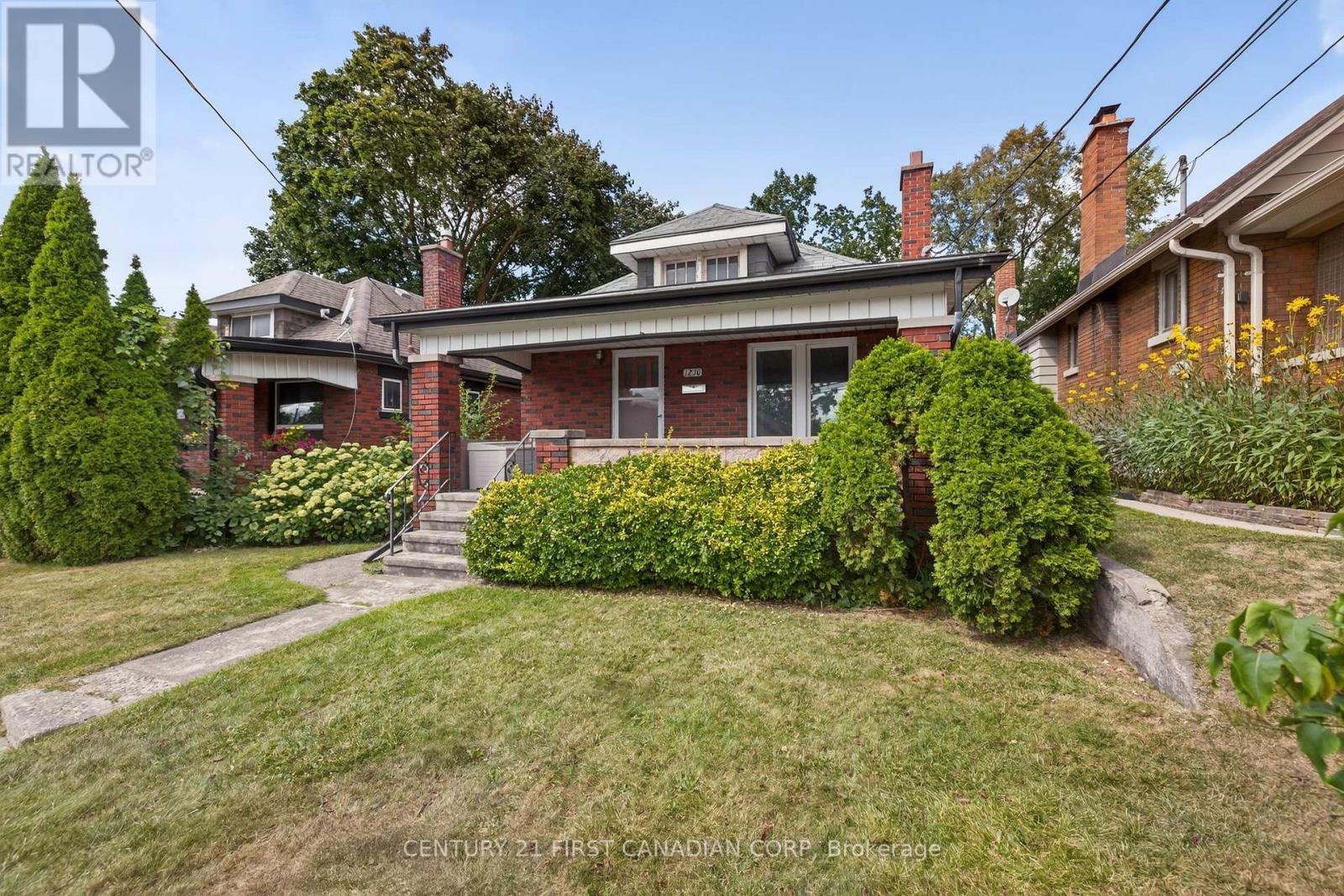 1230 DUNDAS STREET, London East (East G)