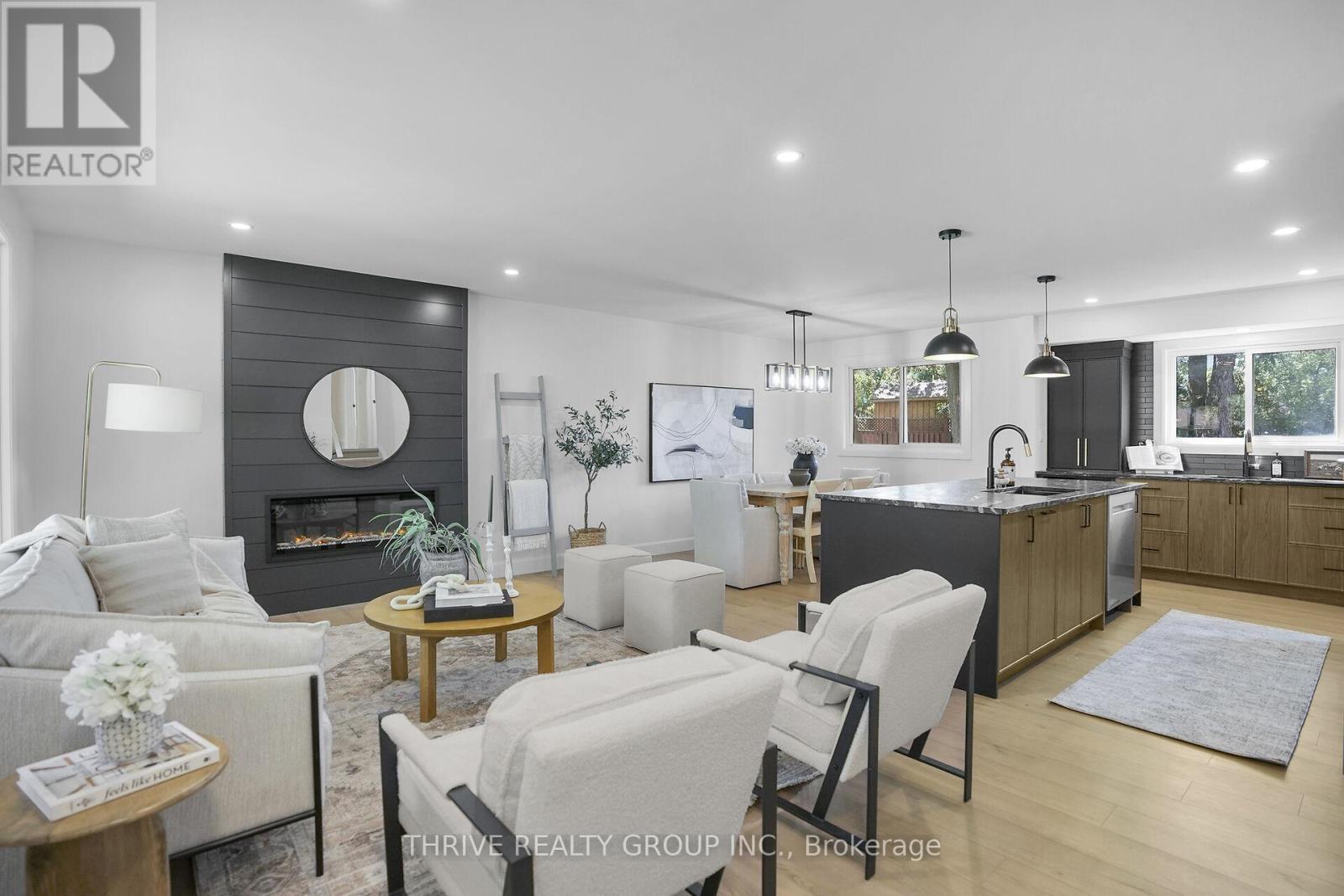 553 VISCOUNT ROAD, London South (South O)
