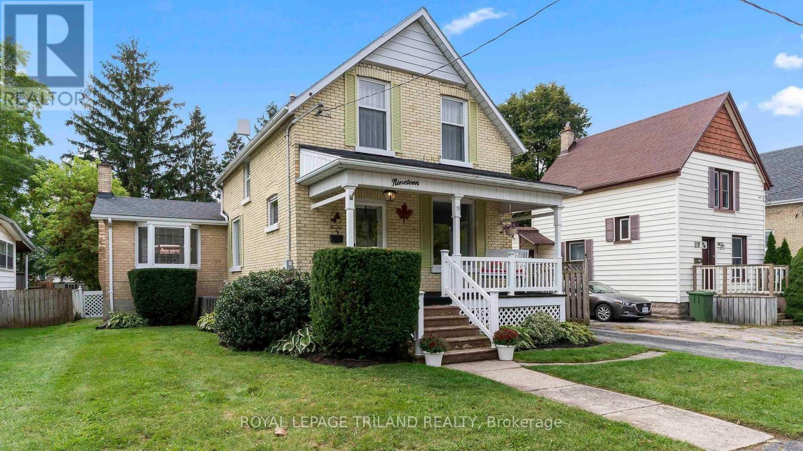 19 CEDAR STREET, St. Thomas