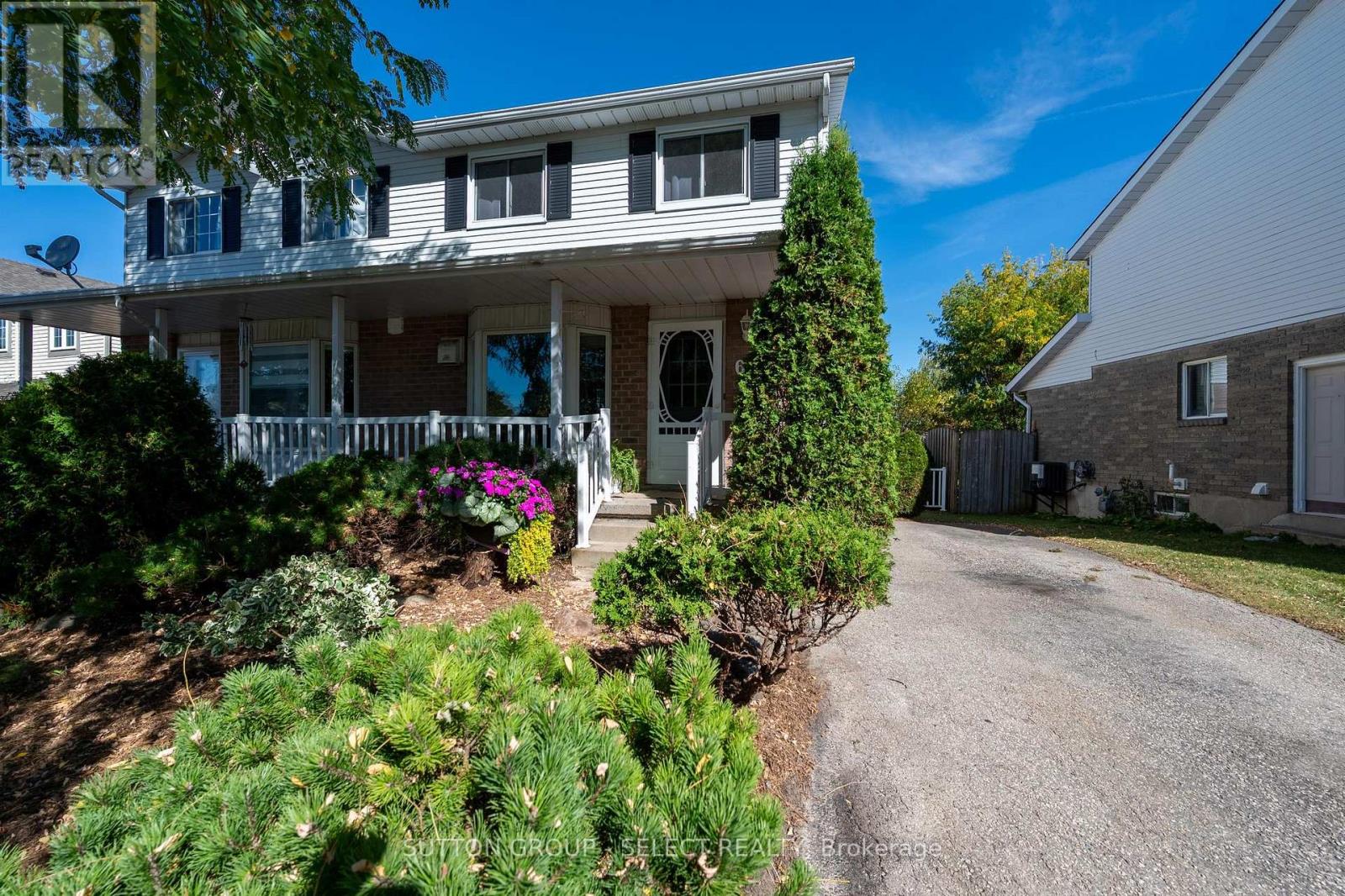 B - 608 ROYAL BEECH DRIVE, Waterloo