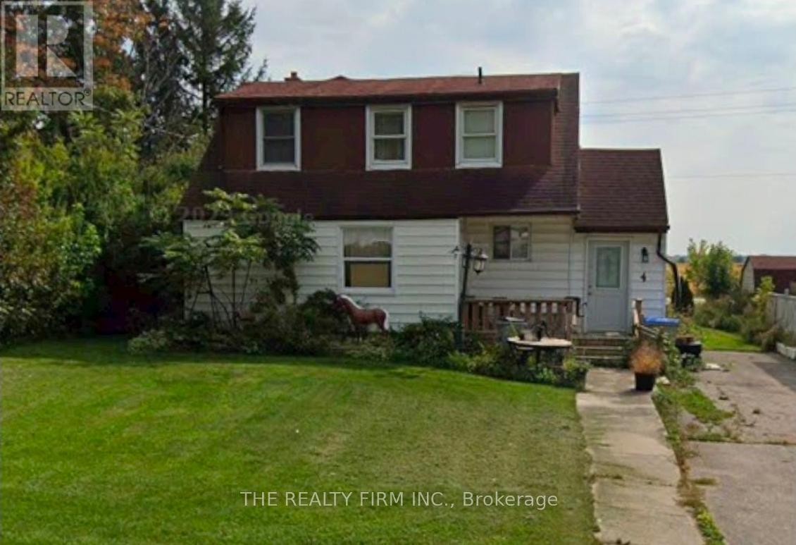 4 QUEBEC ROAD, Huron East (Vanastra)