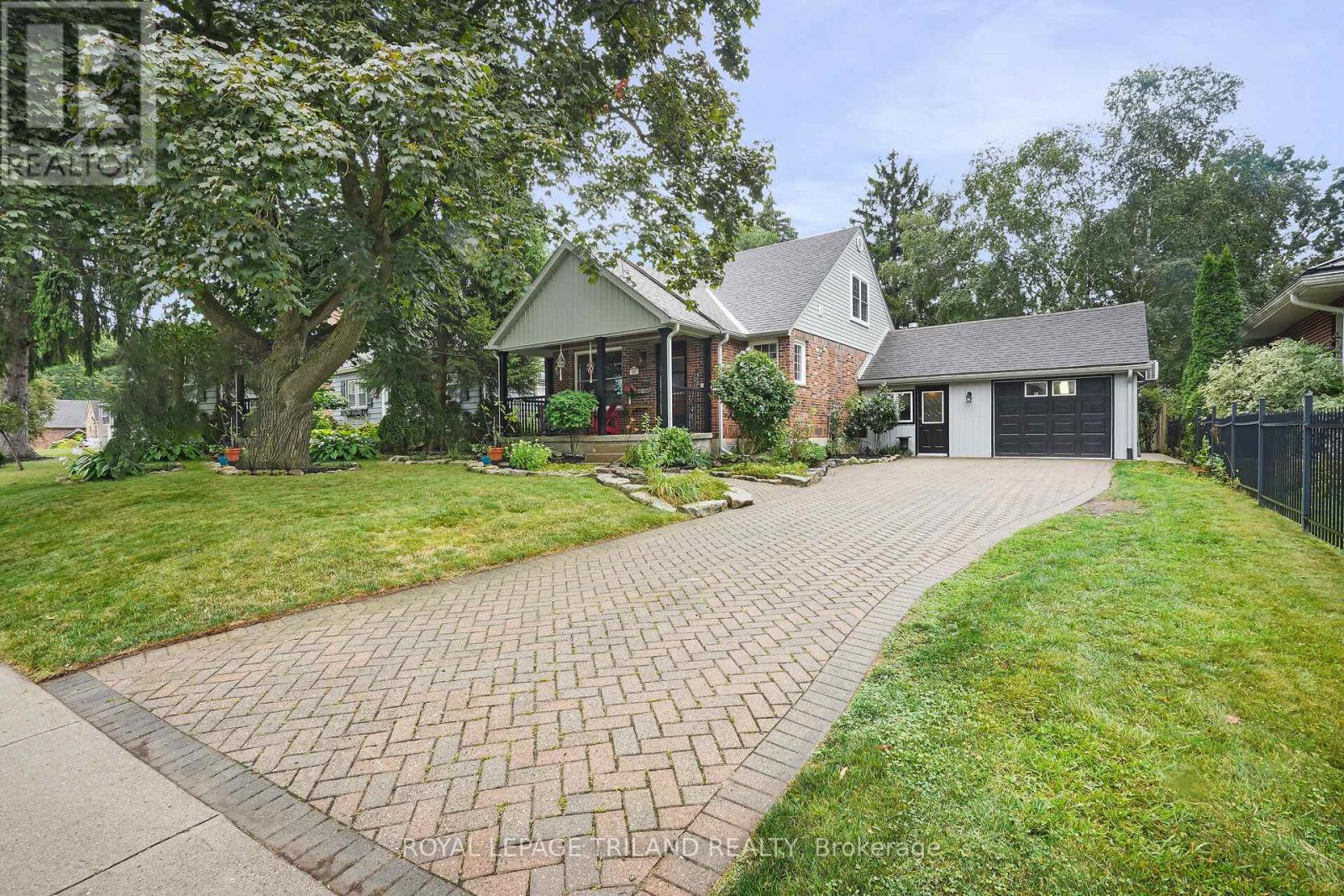 87 IROQUOIS AVENUE, London South (South G)