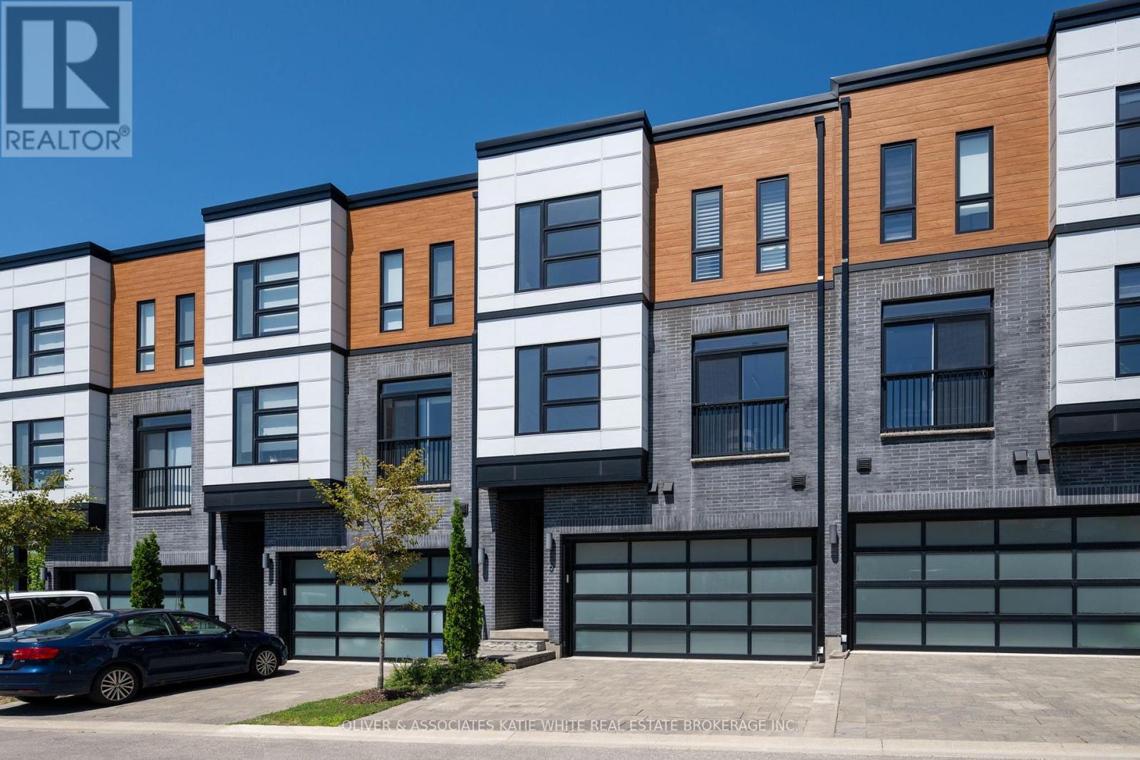 6 - 231 CALLAWAY ROAD, London North (North R)