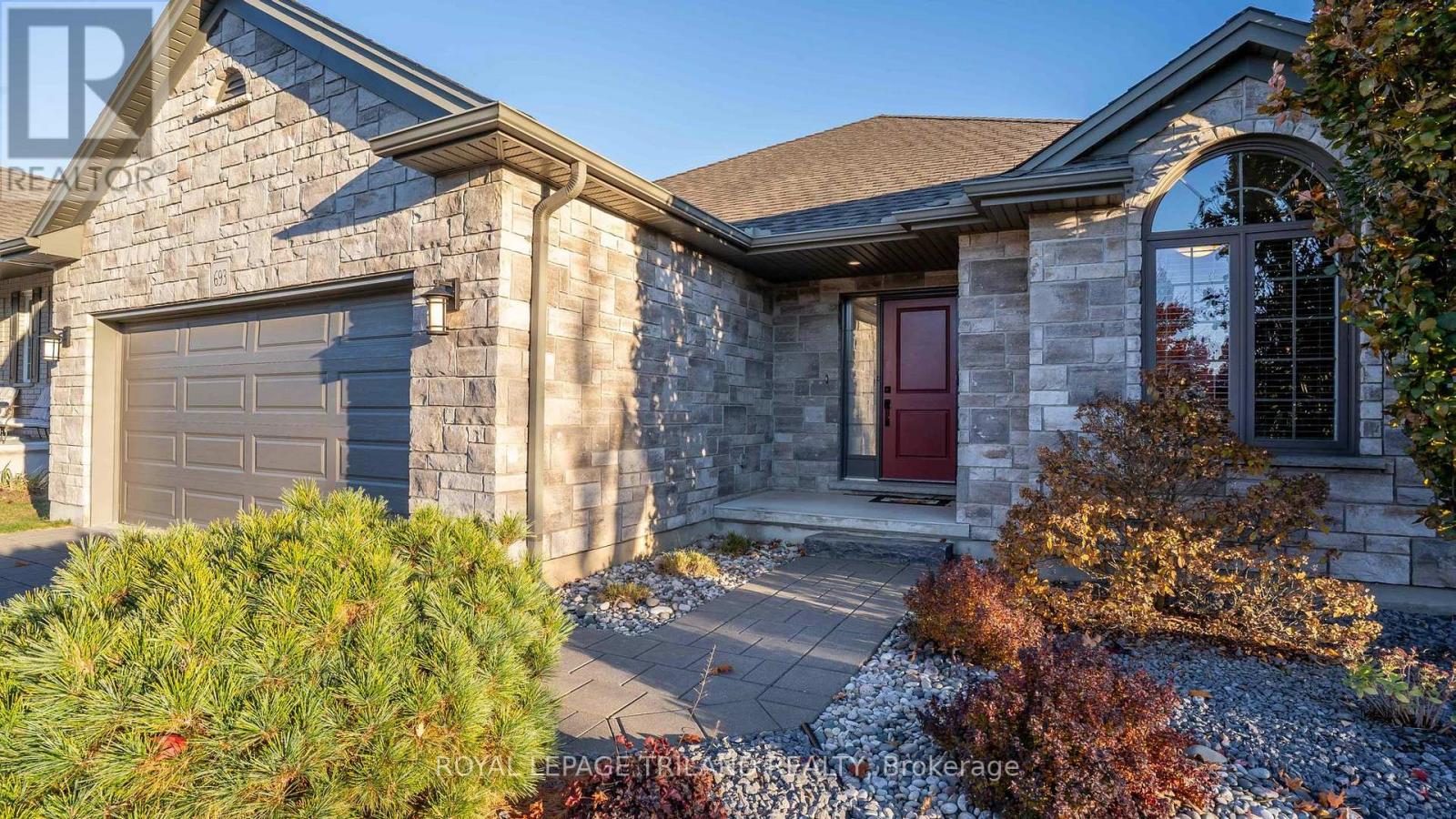 693 NEWMAN DRIVE, Strathroy-Caradoc (Mount Brydges)