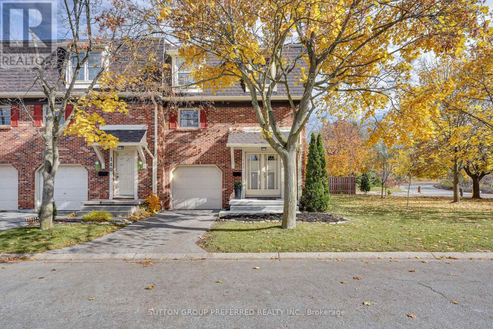 142 - 900 POND VIEW ROAD, London South (South T)