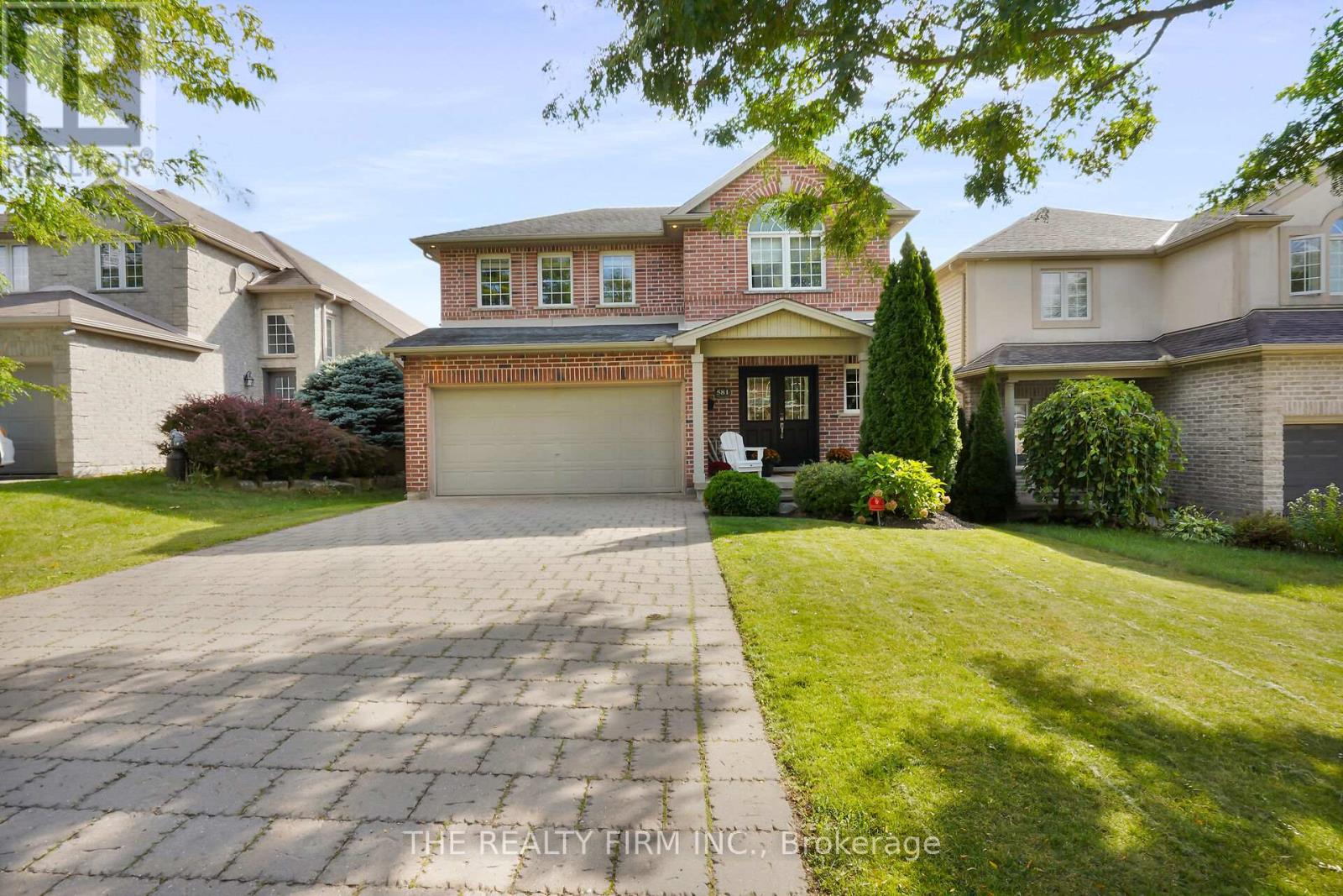 581 CLEARWATER CRESCENT, London North (North B)