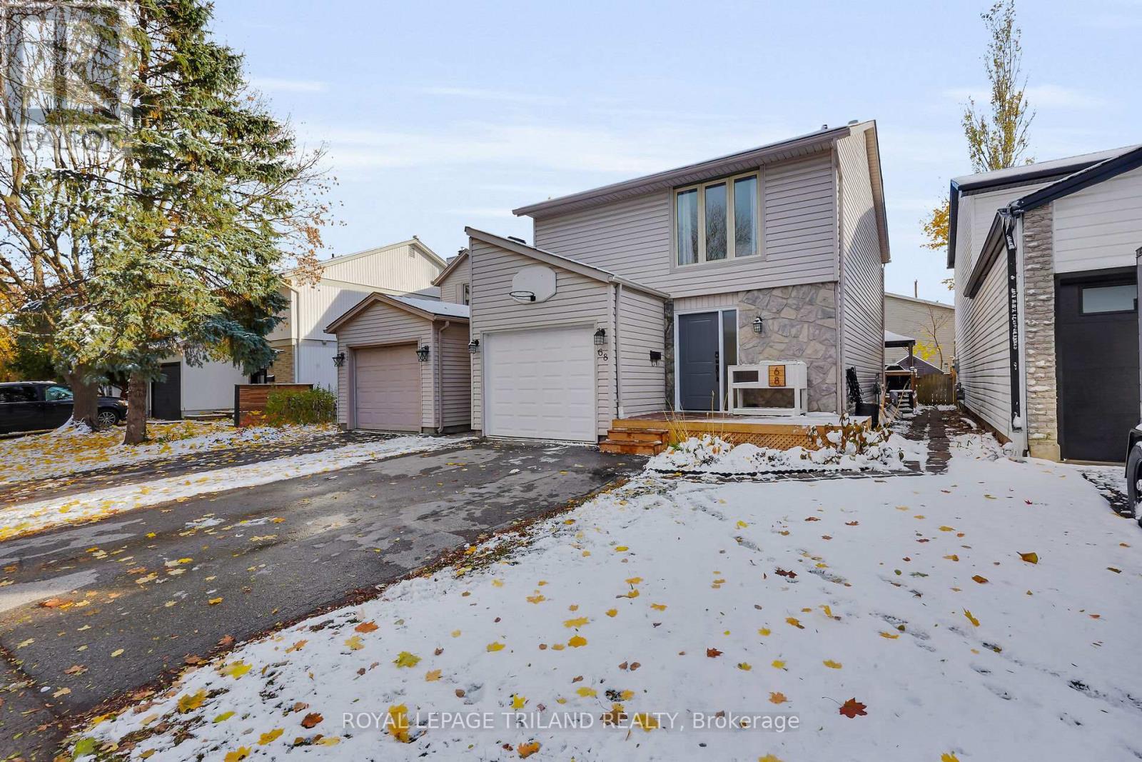 68 FOUR OAKS CRESCENT, London South (South N)