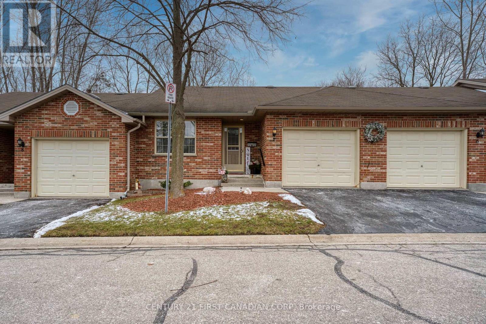 7 - 80 CENTRE STREET, London South (South E)