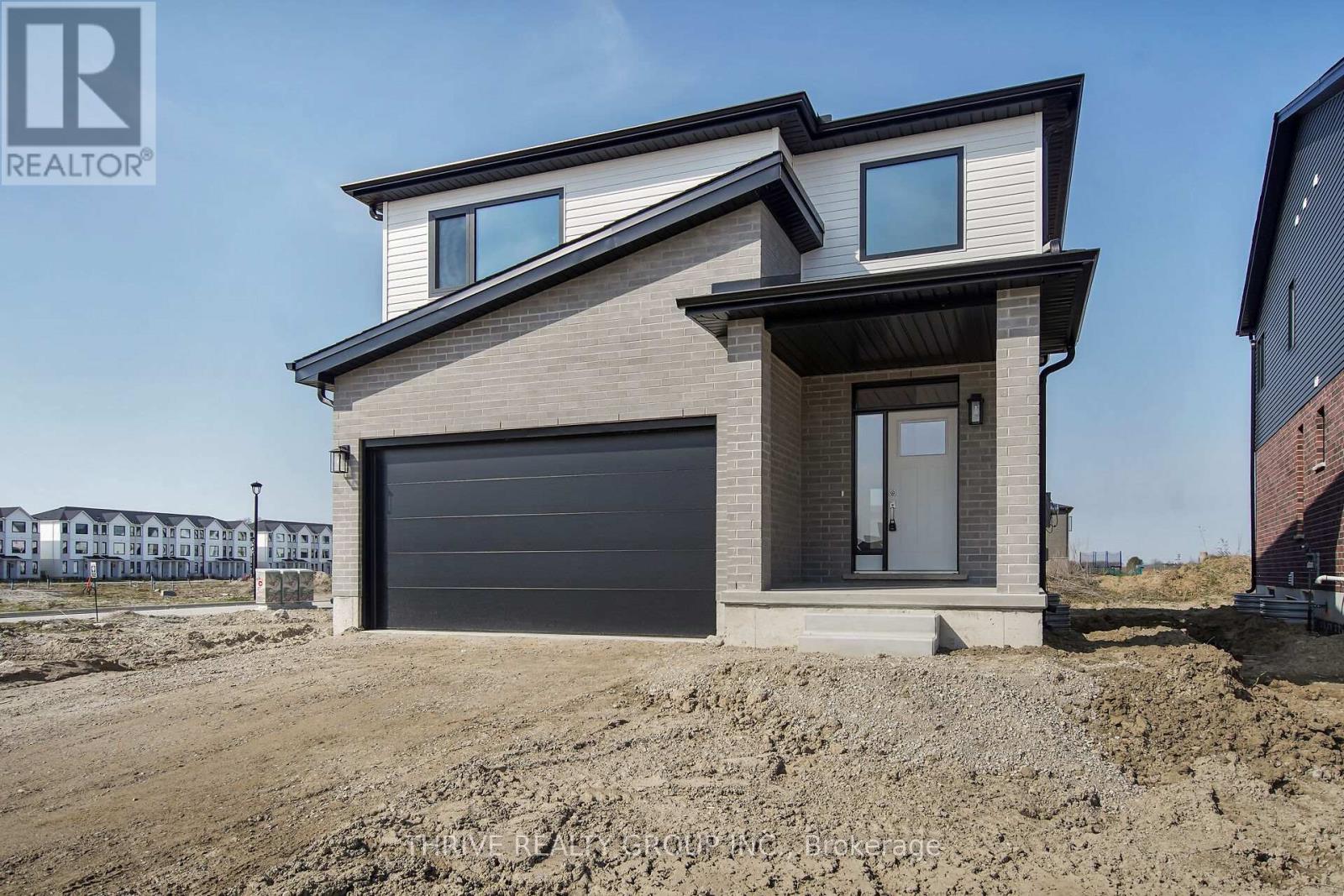 3096 BUROAK DRIVE, London North (North S)