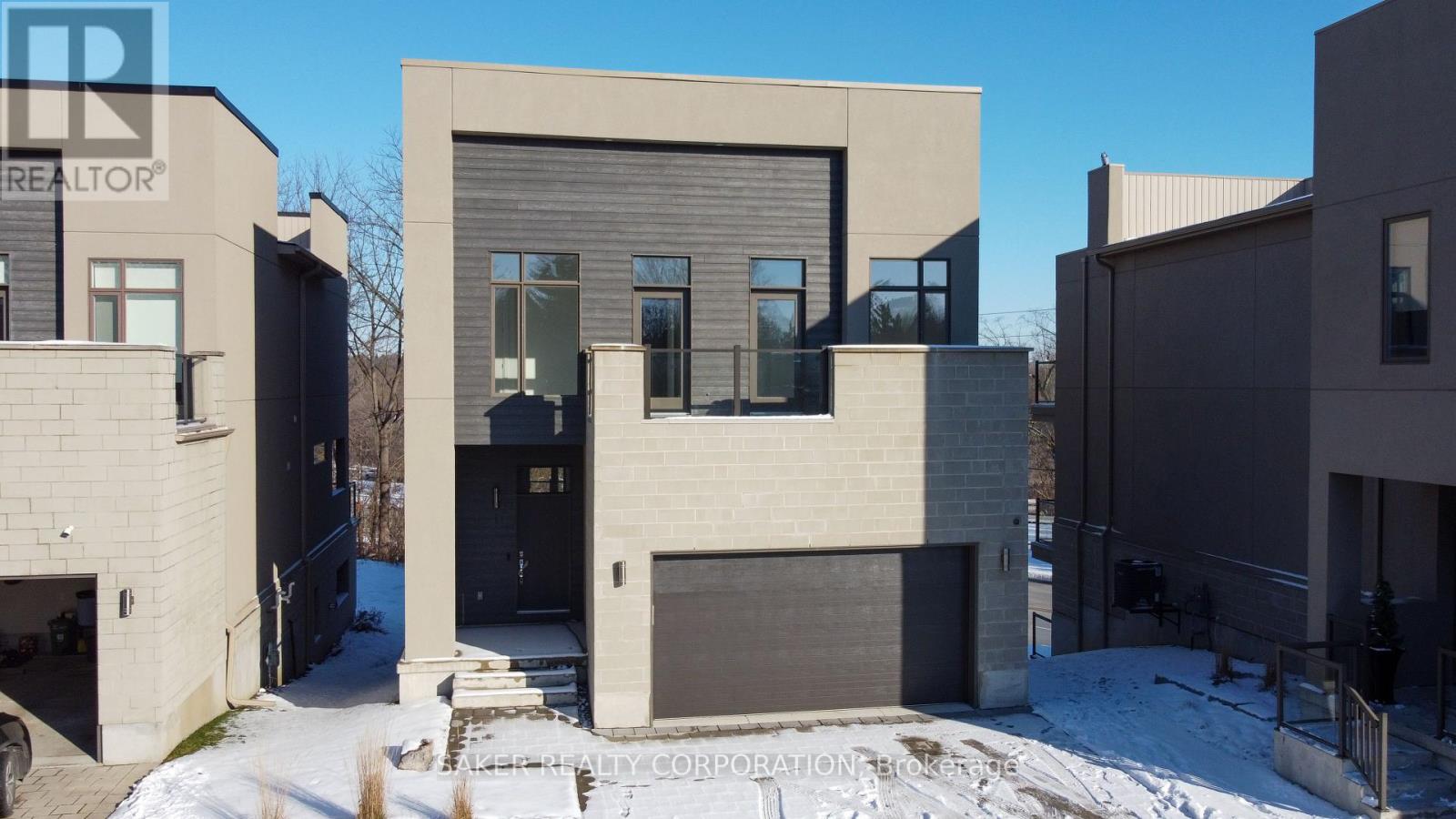 11 - 495 OAKRIDGE DRIVE, London North (North P)