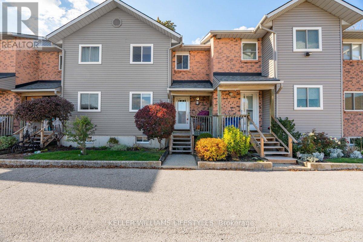 4 - 18 SAUBLE RIVER ROAD, Lambton Shores (Grand Bend)