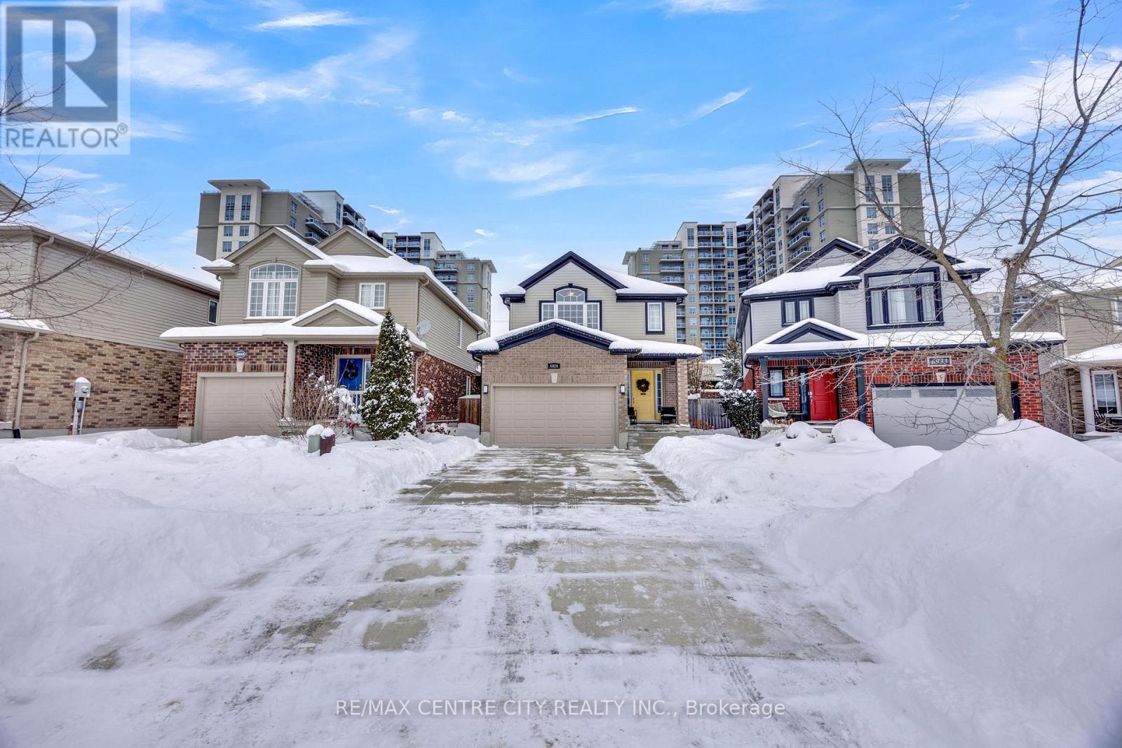 6929 VALLAS CIRCLE, London South (South V)