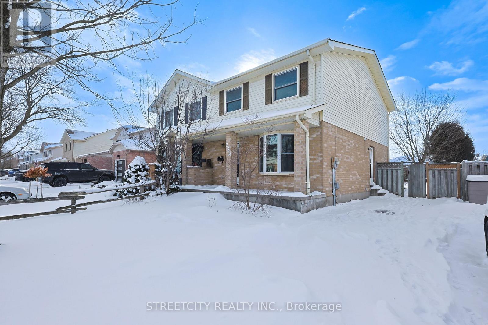 224 MARTINET AVENUE, London East (East I)